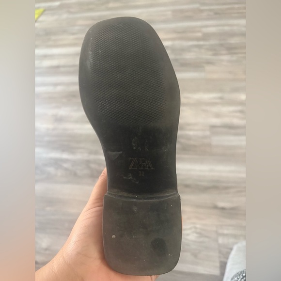 KIDS  Zara Black Equestrian Ankle Boots with Horsebit Detail - Picture 7 of 7